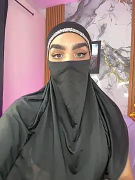 Snapshot of Maissa_Alabi chatting on 02-14-26, 04:18 Maissa Alabi online show from 02-14-26, 04:18