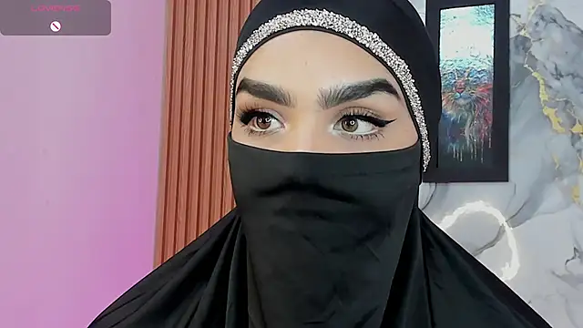 Snapshot of Maissa_Alabi chatting on 02-06-26, 08:05 Maissa Alabi online show from 02-06-26, 08:05