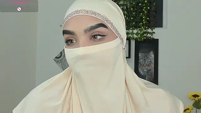 Maissa Alabi online show from 10-06-25, 06:19