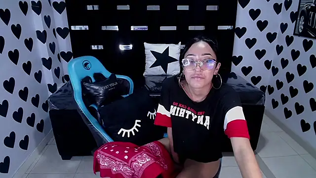 Snapshot of victoria_ricci_a chatting on 02-15-25, 08:12 victoria ricci a online show from 02-15-25, 08:12