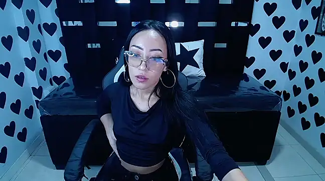 Snapshot of victoria_ricci_a chatting on 02-12-25, 04:33 victoria ricci a online show from 02-12-25, 04:33