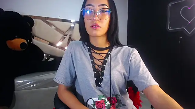 Snapshot of victoria_ricci_a chatting on 03-08-25, 04:39 victoria ricci a online show from 03-08-25, 04:39