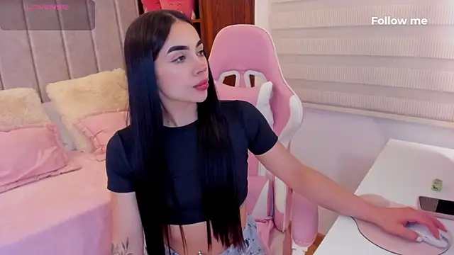 Snapshot of tamy_xoo chatting on 09-15-25, 08:31 tamy xoo online show from 09-15-25, 08:31