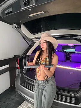 ahri moon1 online show from 10-30-25, 01:31