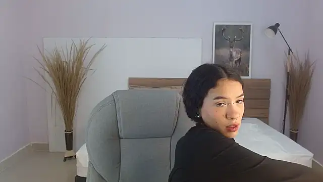 ilitzy cardona online show from 05-13-26, 03:52