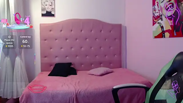 Snapshot of candyre chatting on 03-08-25, 12:52 candyre online show from 03-08-25, 12:52