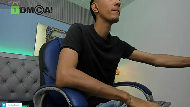 HarolddXL online show from 05-06-26, 01:15