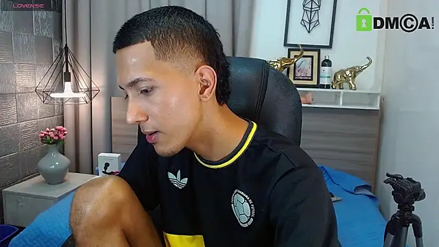 HarolddXL online show from 04-15-26, 07:58