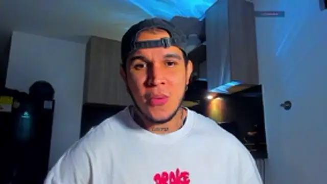 austinoficial online show from 04-14-26, 04:17