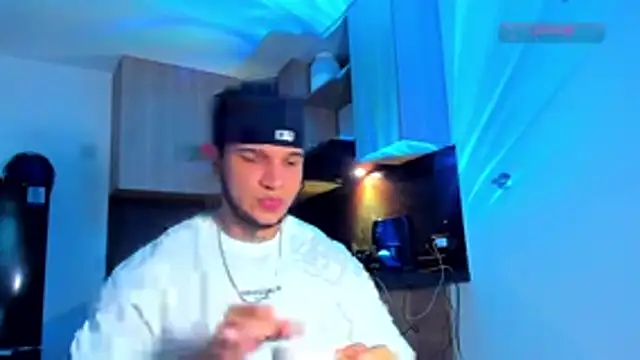 austinoficial online show from 04-08-26, 01:18