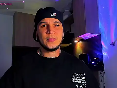 austinoficial online show from 04-29-26, 01:43