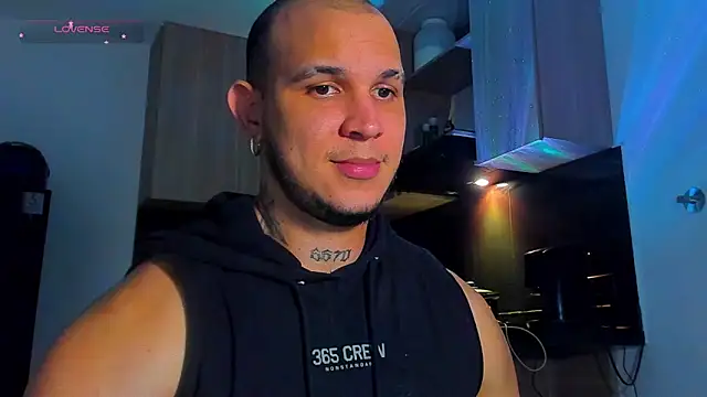 austinoficial online show from 05-15-26, 02:42