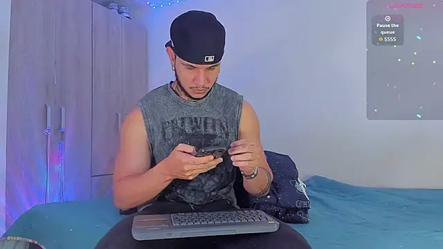 austinoficial online show from 11-20-25, 07:47