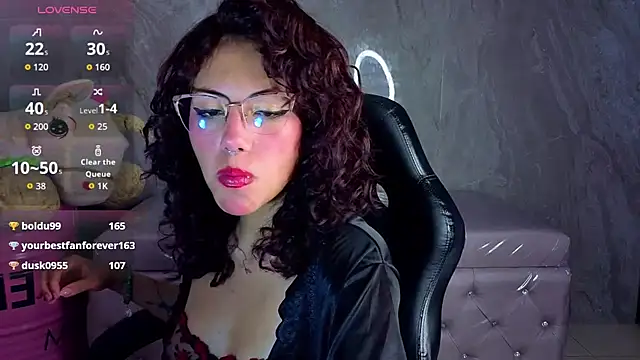 zoe ch  online show from 06-28-26, 03:18