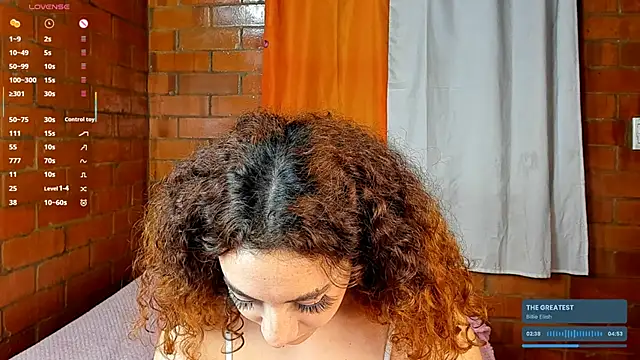 Snapshot of Annycolin_ chatting on 02-06-25, 11:26 Annycolin online show from 02-06-25, 11:26