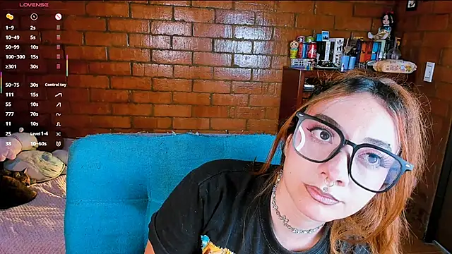 Annycolin  online show from 04-10-26, 10:17