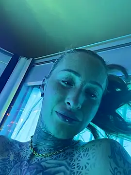 Black sweet Rose online show from 01-15-26, 04:32