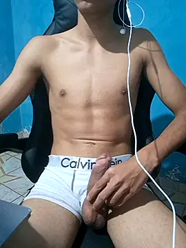 Snapshot of Arthurfer2 chatting on 03-17-26, 04:04 Arthurfer2 online show from 03-17-26, 04:04