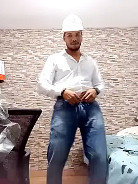 Snapshot of Ed_Dikey chatting on 03-07-25, 03:49 Ed Dikey online show from 03-07-25, 03:49