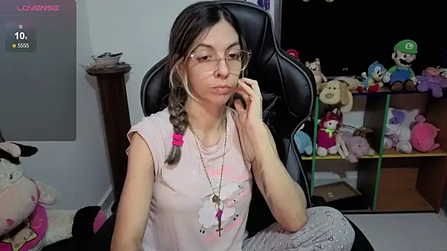 Princezzlove3 online show from 10-23-25, 12:20