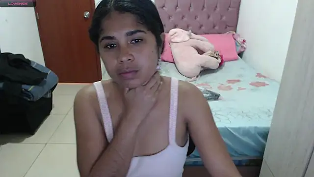 Snapshot of july-feria chatting on 10-22-25, 07:02 july-feria online show from 10-22-25, 07:02