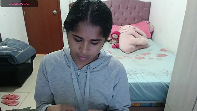 Snapshot of july-feria chatting on 10-21-25, 08:41 july-feria online show from 10-21-25, 08:41