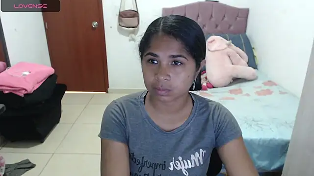 Snapshot of july-feria chatting on 09-12-25, 05:35 july-feria online show from 09-12-25, 05:35