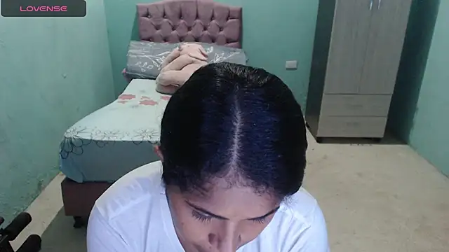 Snapshot of july-feria chatting on 02-12-26, 03:01 july-feria online show from 02-12-26, 03:01