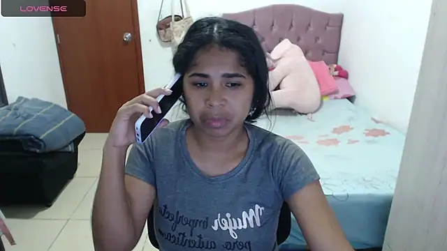 Snapshot of july-feria chatting on 10-19-25, 10:12 july-feria online show from 10-19-25, 10:12