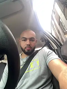 arturguy00 online show from 03-24-26, 03:01