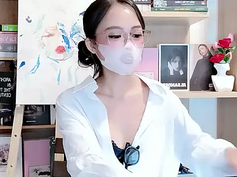 Lush-Office online show from 10-26-25, 01:44