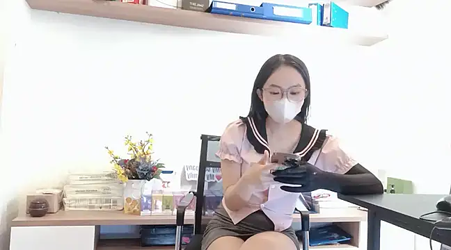 Snapshot of Lush-Office chatting on 02-16-25, 03:15 Lush-Office online show from 02-16-25, 03:15