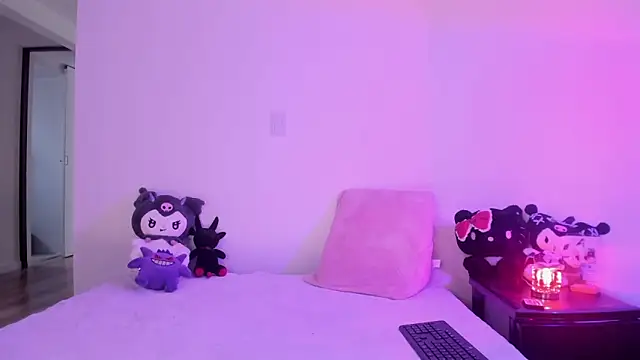 raven  white1 online show from 10-29-25, 07:02