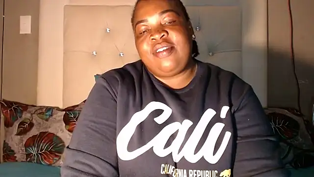 omalicha98 online show from 04-13-26, 06:39