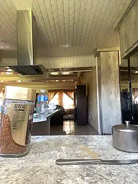 snotLoud online show from 01-17-26, 06:06