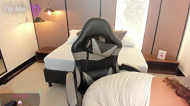 lilly ass  online show from 10-11-25, 12:50