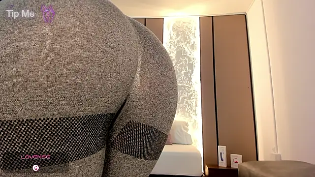 lilly ass  online show from 01-14-26, 12:42