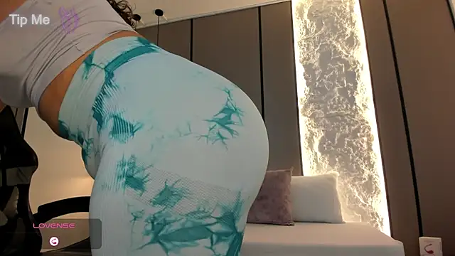 lilly ass  online show from 11-28-25, 01:00