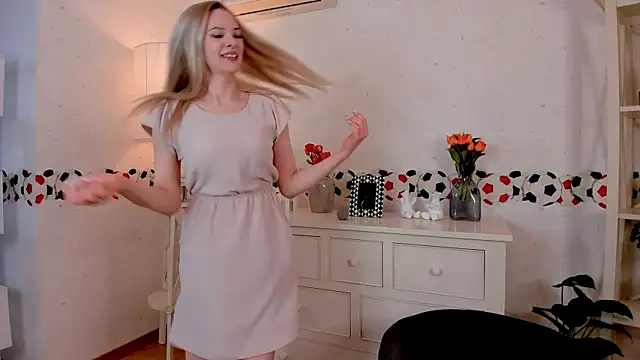 OdetteHames online show from 01-16-25, 10:42