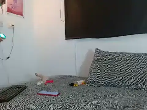 Snapshot of samantha_ferrer28 chatting on 03-14-25, 08:10 samantha ferrer28 online show from 03-14-25, 08:10