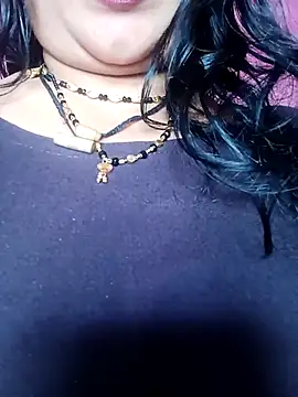Snapshot of Haseena_Baby chatting on 03-21-25, 08:17 Haseena Baby online show from 03-21-25, 08:17