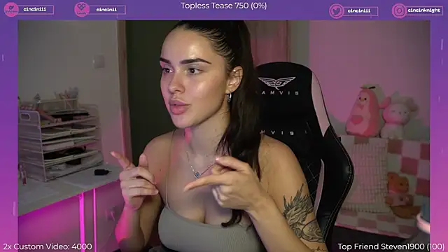 NaomiiMoon online show from 10-01-25, 07:07