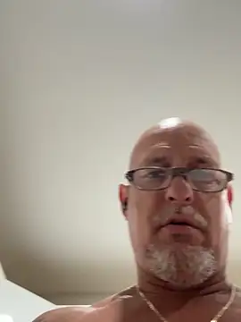 Snapshot of carlospingalinda chatting on 09-16-25, 09:54 carlospingalinda online show from 09-16-25, 09:54