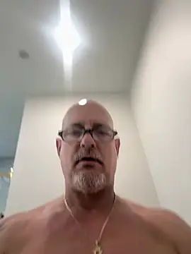 Snapshot of carlospingalinda chatting on 03-19-25, 11:36 carlospingalinda online show from 03-19-25, 11:36