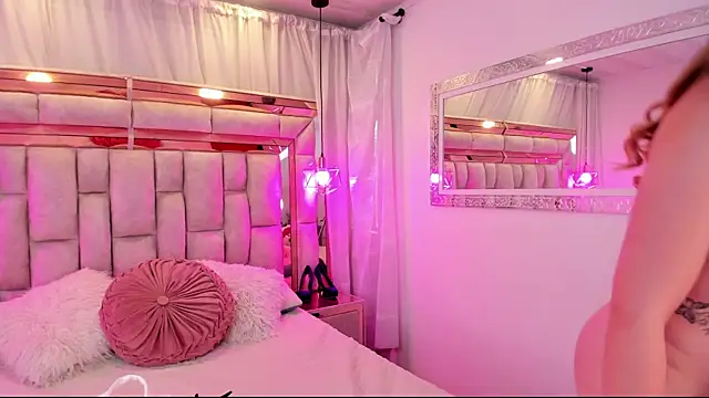 Katalina Evans online show from 12-04-25, 11:20