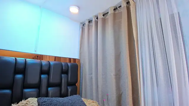 Katalina Evans online show from 04-09-26, 11:38