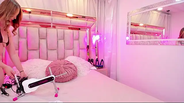 Katalina Evans online show from 12-18-25, 11:14