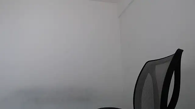 Snapshot of bad_doll_bb chatting on 10-06-25, 06:08 bad doll bb online show from 10-06-25, 06:08