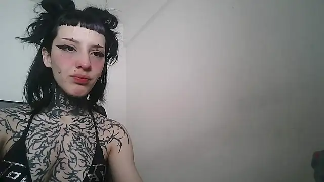 Snapshot of bad_doll_bb chatting on 09-13-25, 06:41 bad doll bb online show from 09-13-25, 06:41