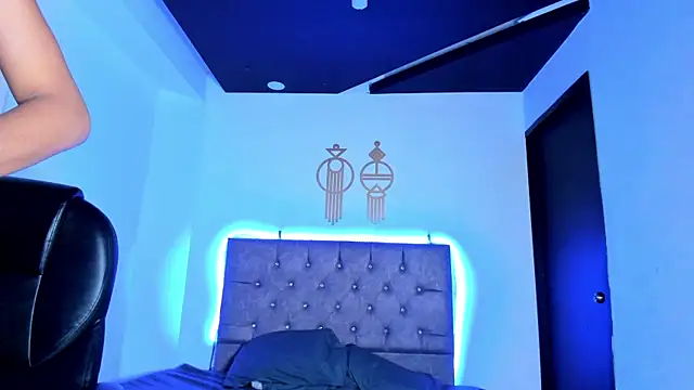 Snapshot of BrigitteRoy_ chatting on 02-18-25, 10:14 BrigitteRoy online show from 02-18-25, 10:14